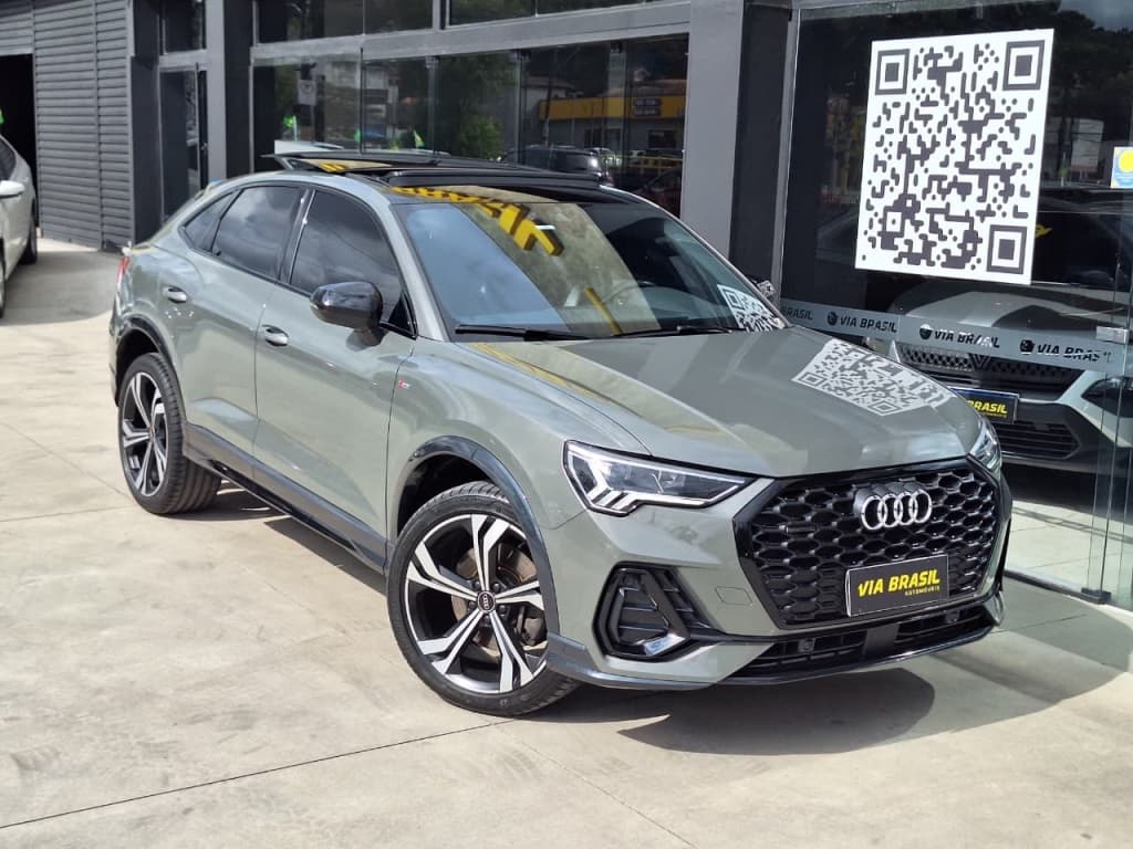 AUDI Q3 2024